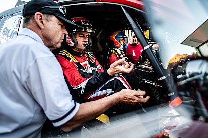 Los consejos de las 'leyendas' del Dakar para Alonso