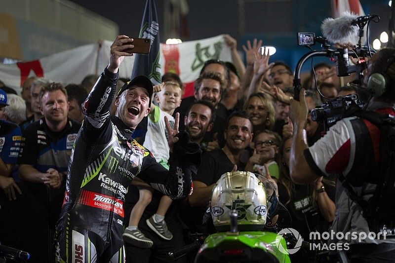 Rea gana en Qatar y da la triple corona a Kawasaki
