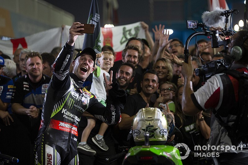 Rea gana en Qatar y da la triple corona a Kawasaki
