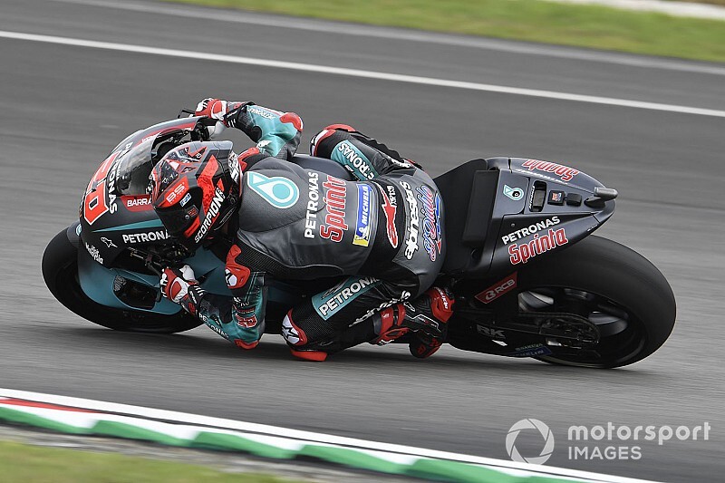 Куартараро взял поул MotoGP в Малайзии, Маркес упал