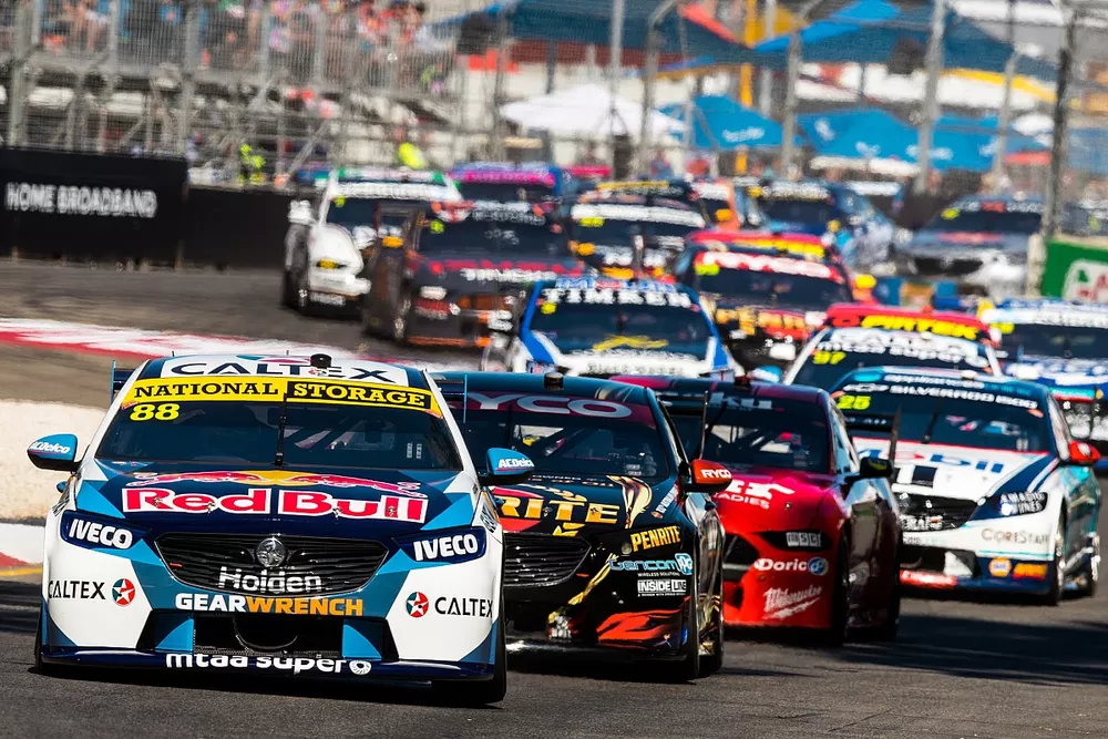 Jamie Whincup, Triple Eight Race Engineering Holden