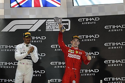 Leclerc szívesen fogadná csapattársnak Hamiltont a Ferrarinál
