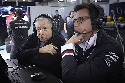 Президент FIA выступил в защиту судей, оштрафовавших Феттеля в Канаде