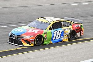 Kyle Busch cruises to Stage 1 win at Richmond