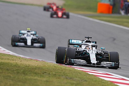 Hamilton szerint a Ferrari nem szabadítja fel a bennük rejlő teljes potenciált
