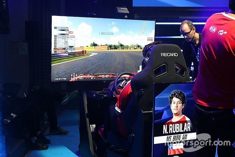 El chileno Rubilar gana el evento de París de Gran Turismo World Championship