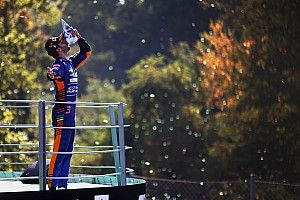 Las mejores imágenes de la 'locura' del GP de Italia