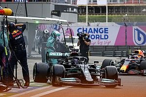 F1 - Hamilton critica Red Bull por insinuação de trapaça com carro: "Pior acusação que pode ser feita"