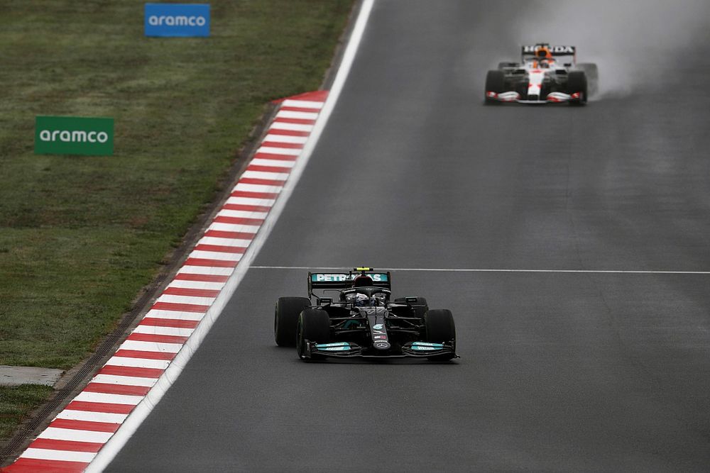 Bottas győzött Törökországban, Verstappen átvette a vezetést a pontversenyben!