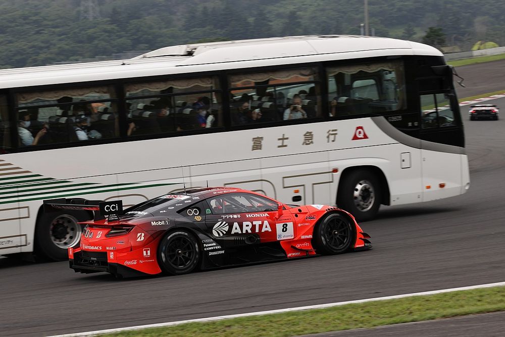 貴重な走行機会を無駄にしない! FCY訓練&サーキットサファリをスーパーGTドライバーはどう“利用”しているのか?