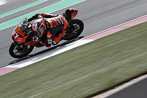 Doha Moto3: Acosta converts pitlane start to maiden victory by 0.039s