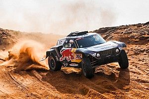 Peterhansel schrijft historie met veertiende eindzege in Dakar