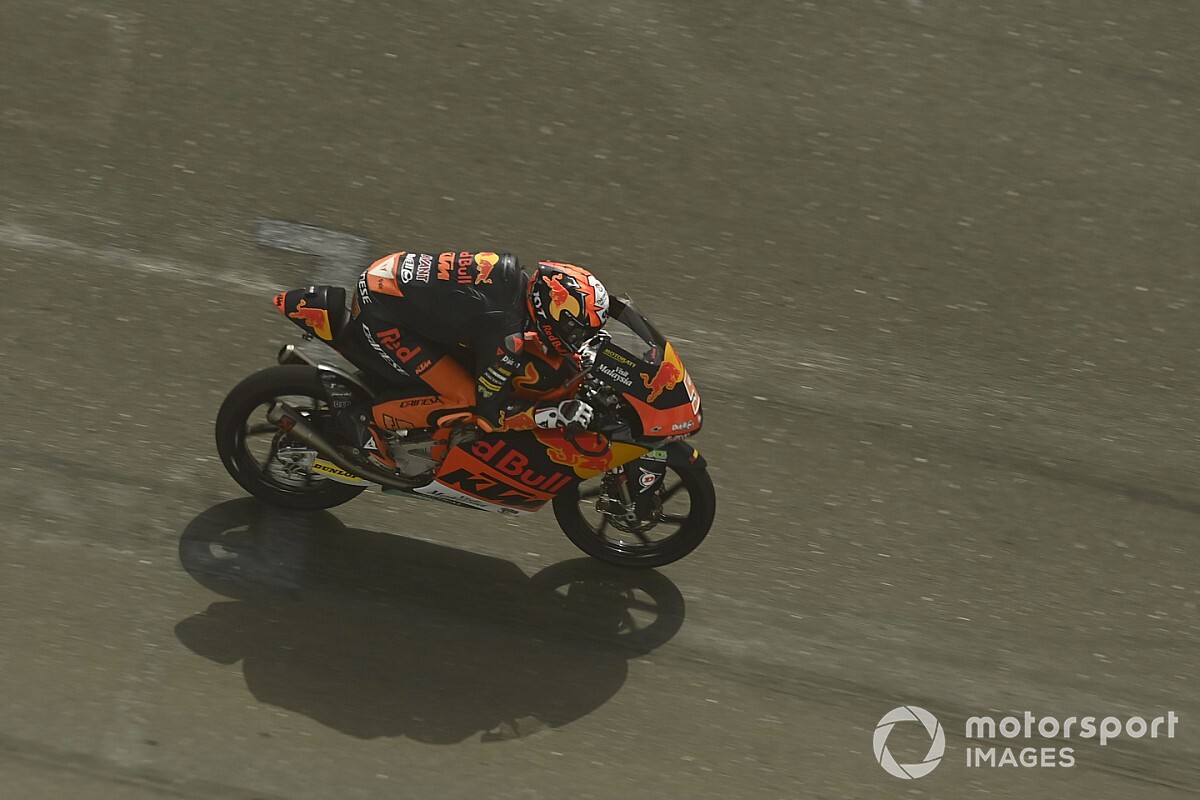 Moto3ドーハ予選:マシア、カタール連勝に近づくポールポジション。日本勢は鈴木竜生が5番手タイム