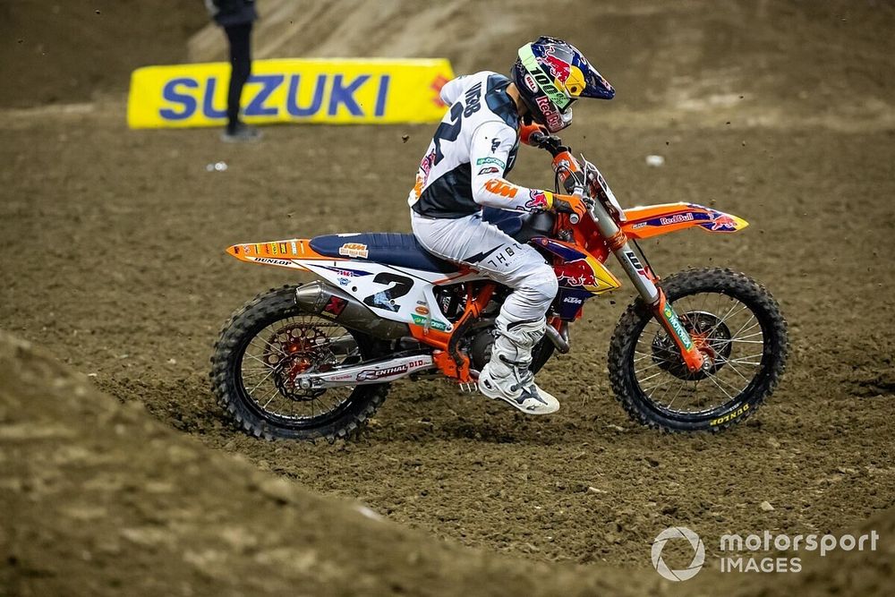 Webb Sabet Kemenangan Kedua Supercross