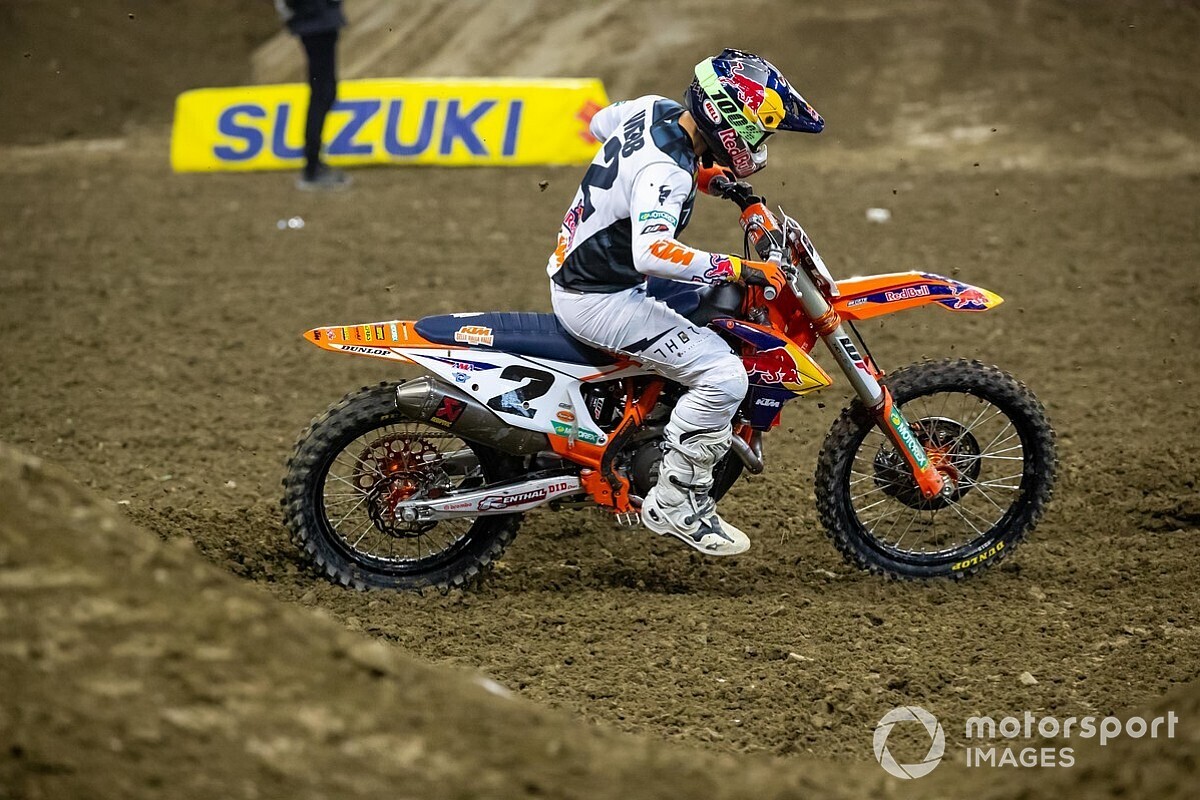 Webb Sabet Kemenangan Kedua Supercross