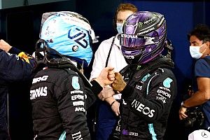 VIDEO: Mercedes-dubbelinterview met Hamilton en Bottas