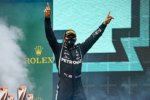 Hamilton &eacute; eleito maior piloto da hist&oacute;ria da F1 em estudo brit&acirc;nico; Senna &eacute; 7&ordm;