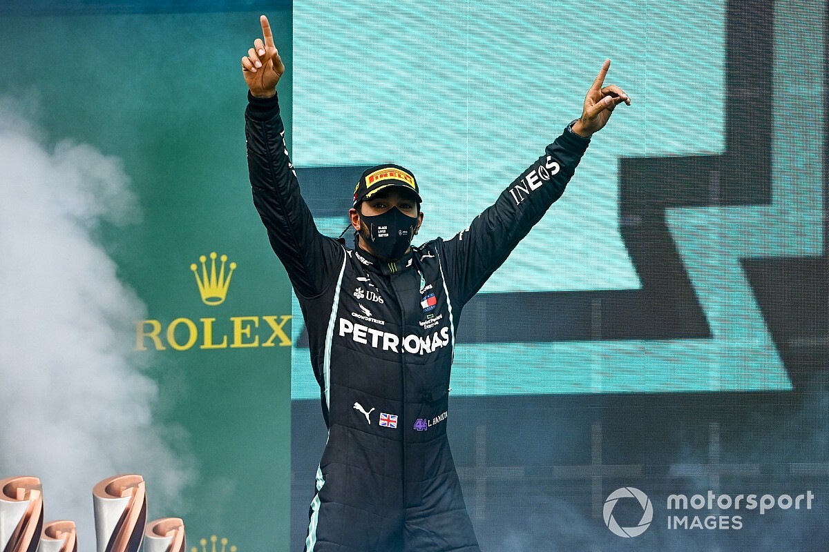 Hamilton é eleito maior piloto da história da F1 em estudo britânico; Senna é 7º