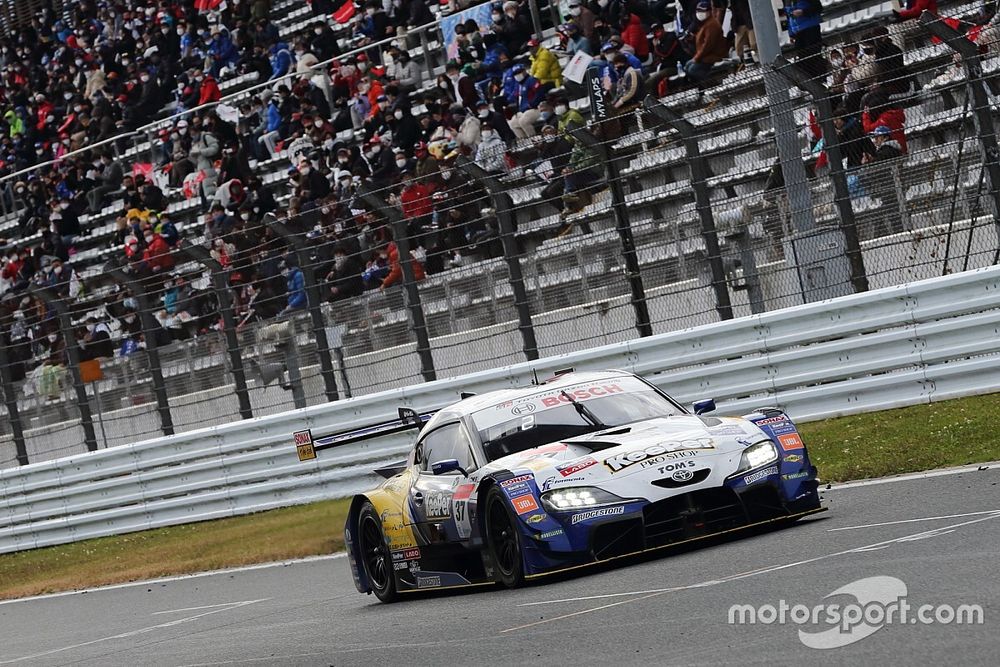 The fuel error that cost Hirakawa the Super GT title
