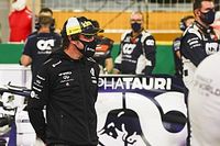 F1: Ferrari reclama de Alonso em teste de jovens e pressiona FIA para ter Sainz