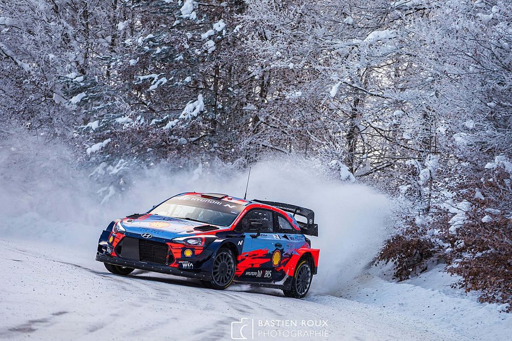 Tanak dan Neuville Jalani Reli Pemanasan di Estonia Selatan