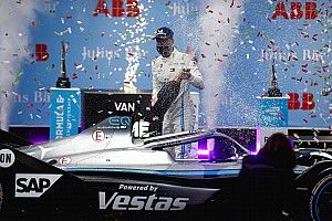 Vandoorne resiste en un frenético final para ganar en Roma
