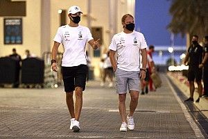 メルセデスF1、2022年のラインアップ決定は冬まで遅れる?「決定を急ぐ必要はない」