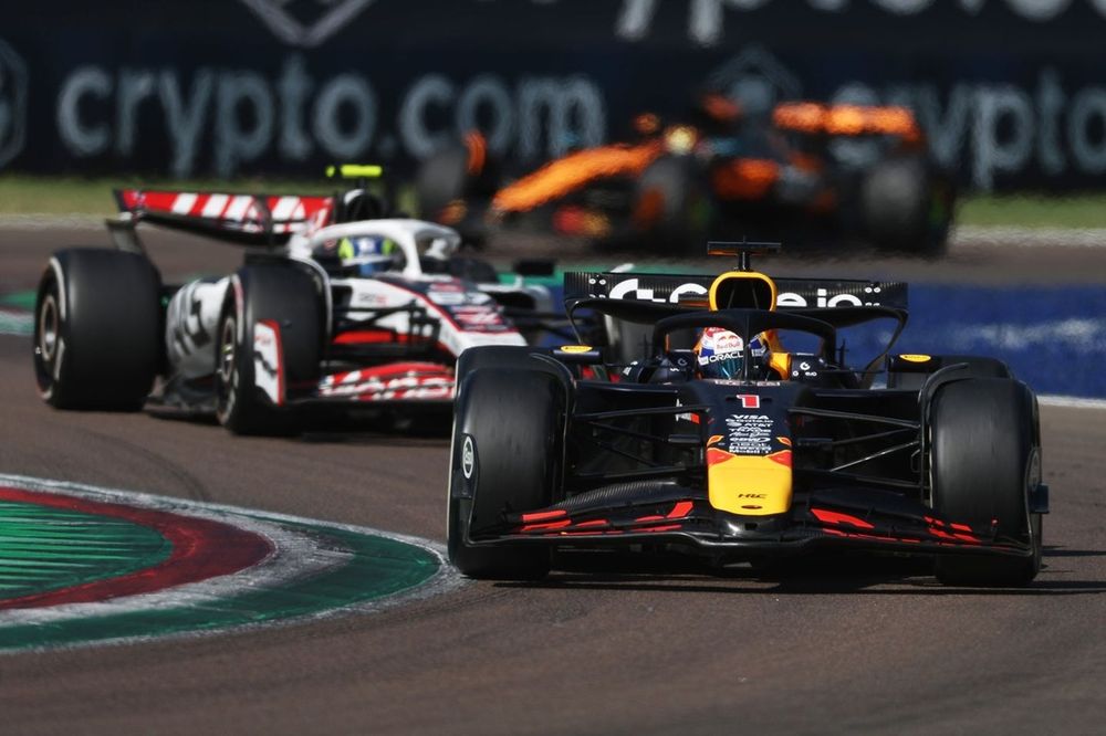 Max Verstappen, Red Bull Racing, Oliver Bearman, Haas F1 Team