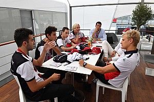 A Sauber a Ferrarira vár, hogy döntsenek Räikkönen/Leclerc kapcsán