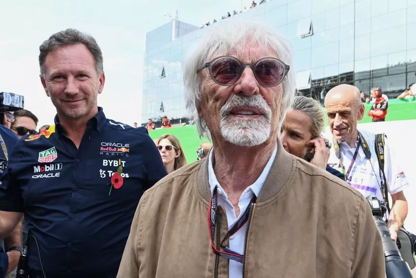 Carlos Slim Jr, Christian Horner, director del equipo, Red Bull Racing, Bernie Ecclestone en la parrilla