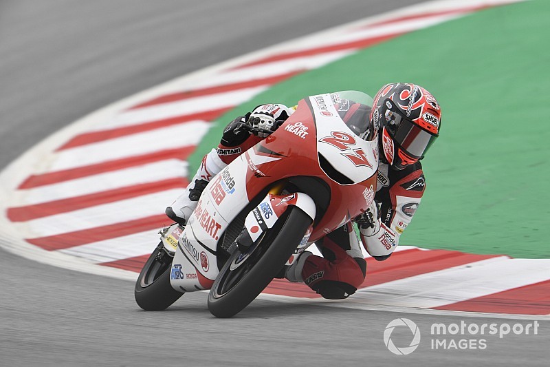 Moto3カタルニア決勝:鳥羽、最終周首位走行も転倒! ラミレス初優勝