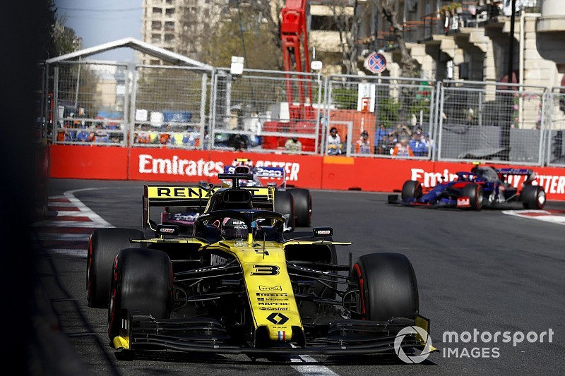 Ricciardo sanctionné pour l'accrochage avec Kvyat