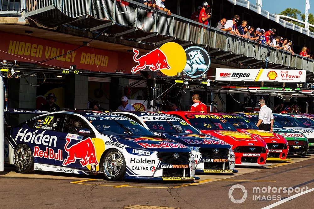 Shane van Gisbergen, Triple Eight Race Engineering Holden