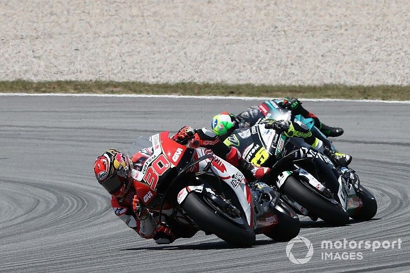 Crutchlow dibuat kesal gaya balap Nakagami