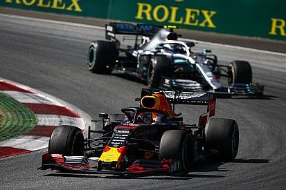 Отвечаем на главный вопрос уик-энда: почему в Австрии выиграла Red Bull – а не Mercedes или Ferrari?