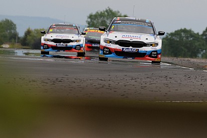 BMW pegged back again for Snetterton BTCC round