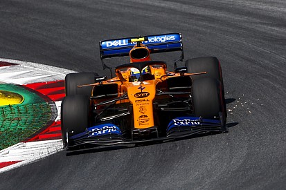 Videó: Norris és Ricciardo körökön keresztül tartó csatája
