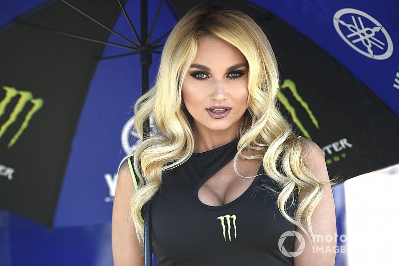 Micsoda rajtrácslányok a MotoGP Olasz Nagydíjáról!