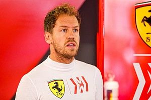 Vettel sets deadline to salvage Ferrari title hopes