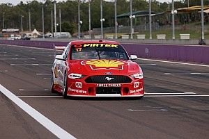 Darwin Supercars: McLaughlin storms to Saturday pole