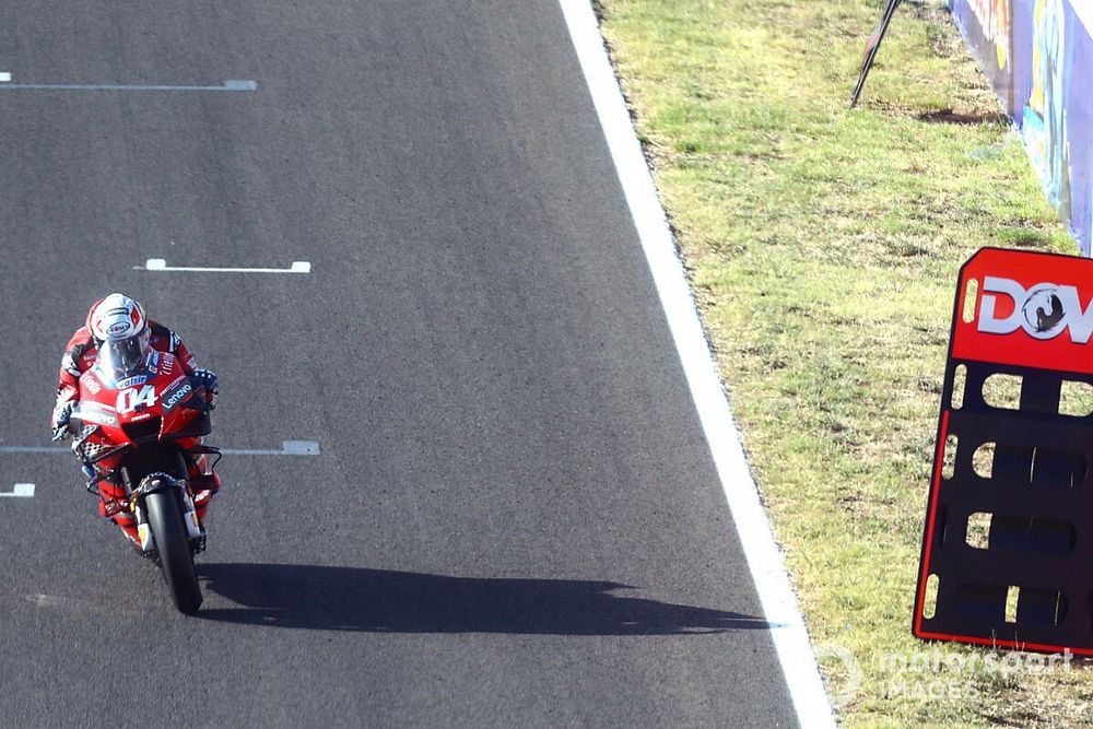 Dovizioso bloqué en course par un problème qui l'a surpris