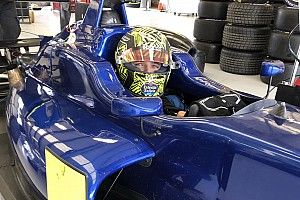 Norris completa prueba en Silverstone