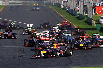 C'était un 27 mars : Pirelli, le DRS... et Petrov !