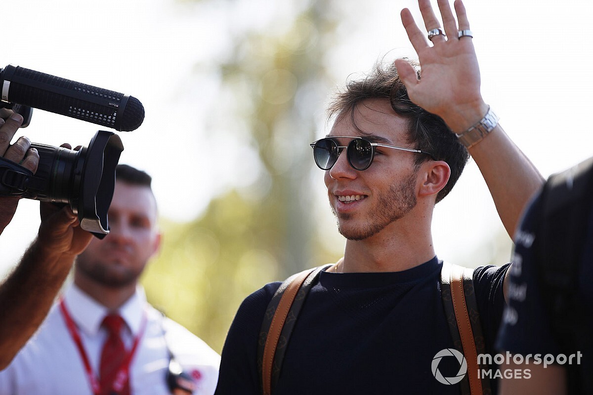 Gasly został w Dubaju