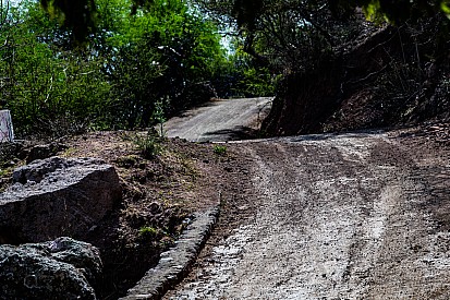 WRC: cancellata la PS8 dopo il rogo della Fiesta di Lappi