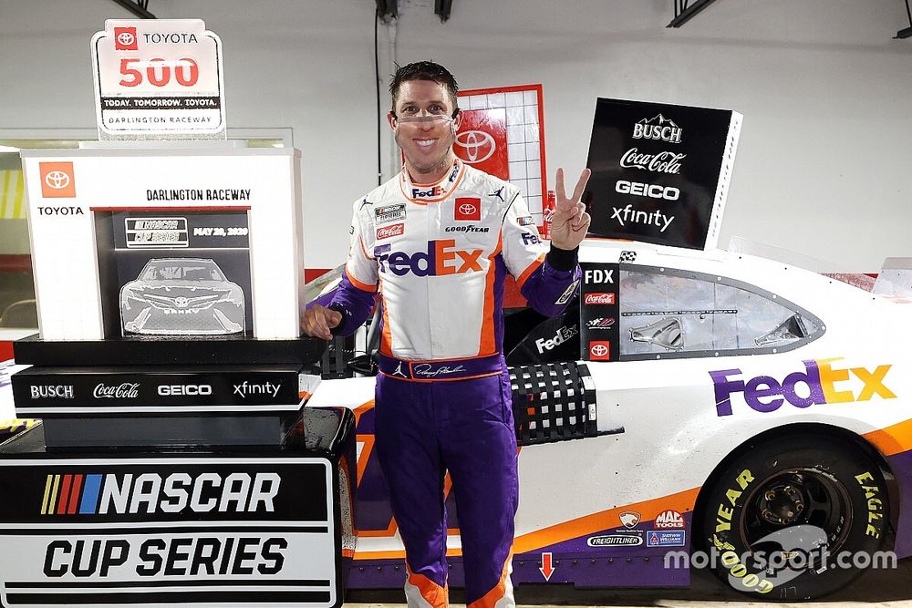 NASCAR Darlington 2: Glücklicher Abbruch-Sieg für Denny Hamlin