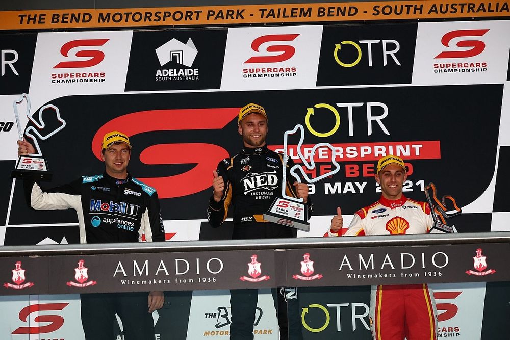 Podium: Race winner Andre Heimgartner, Kelly Grove Racing Ford, second place Chaz Mostert, Walkinshaw Andretti United Holden, third place Anton de Pasquale, Dick Johnson Racing Ford