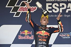 Pesona Acosta Bikin Lorenzo Tercengang
