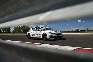Világbajnokot igazolt a Zengő Motorsport!