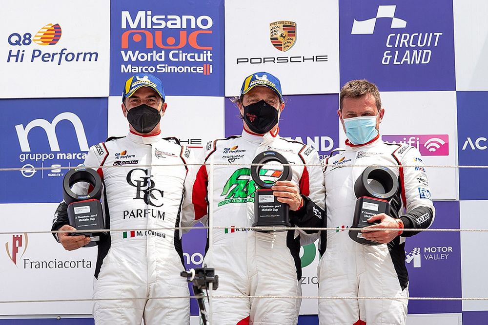 Carrera Cup Italia, Misano: De Giacomi sale in cattedra in Michelin Cup